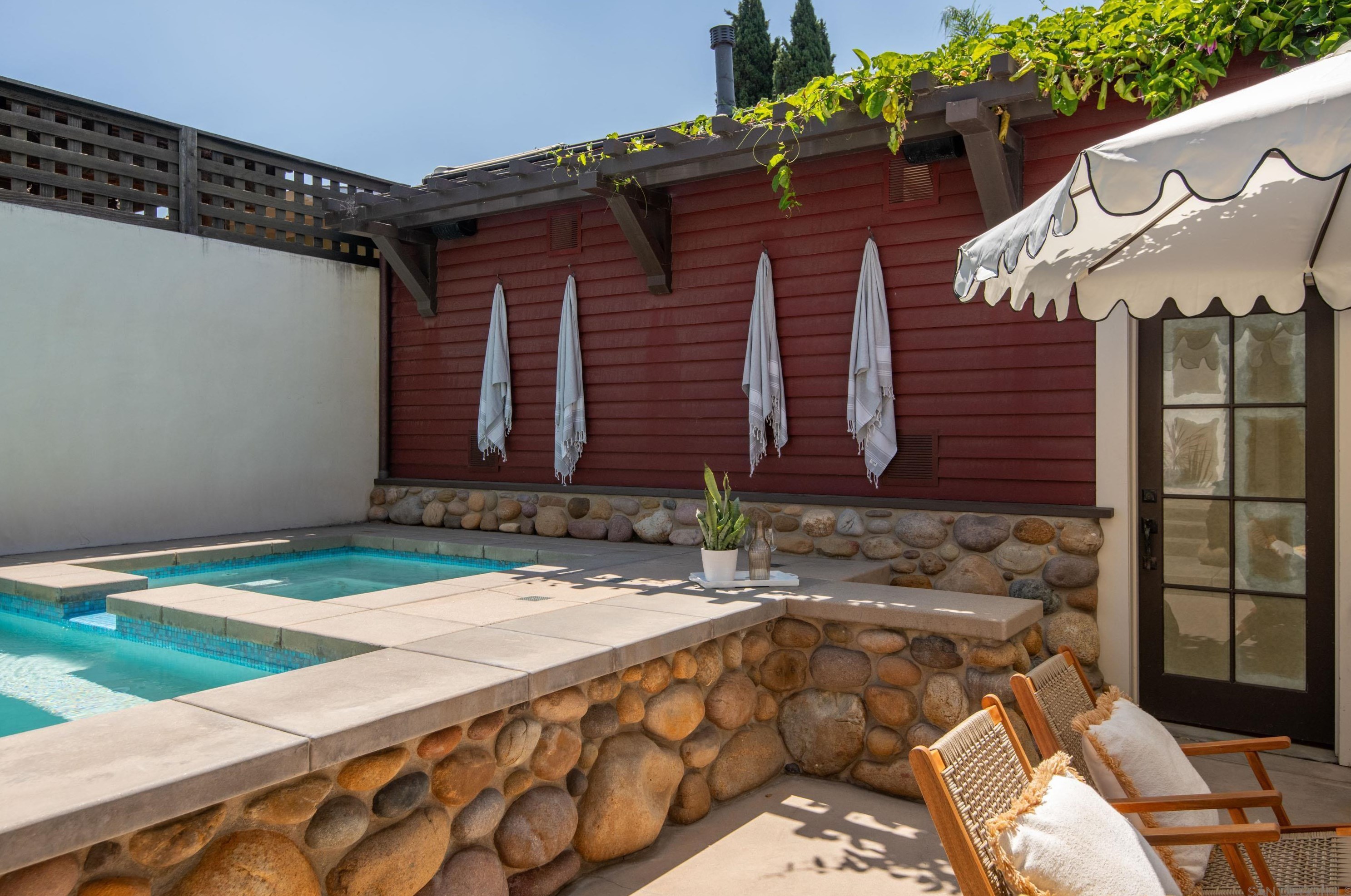 1621 29th St, San Diego CA  92102-1419 exterior