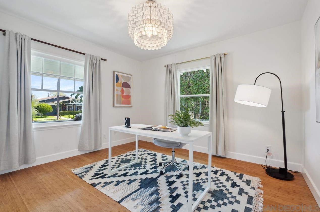 4562 Edgeware Rd, San Diego CA  92116-4723 exterior