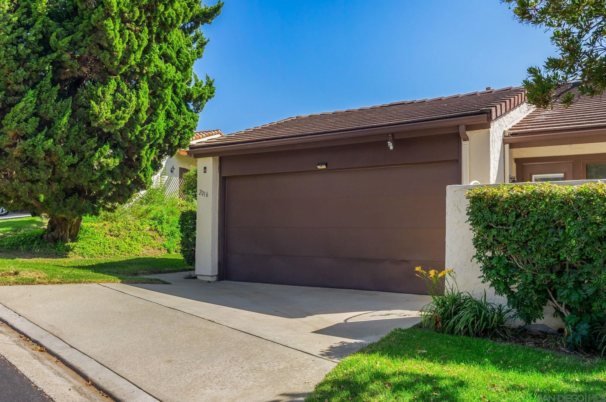 2016 Daren Glen, Escondido, CA 92026