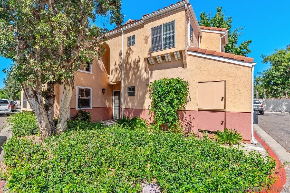 9210 Camino Del Verde, Santee, CA 92071