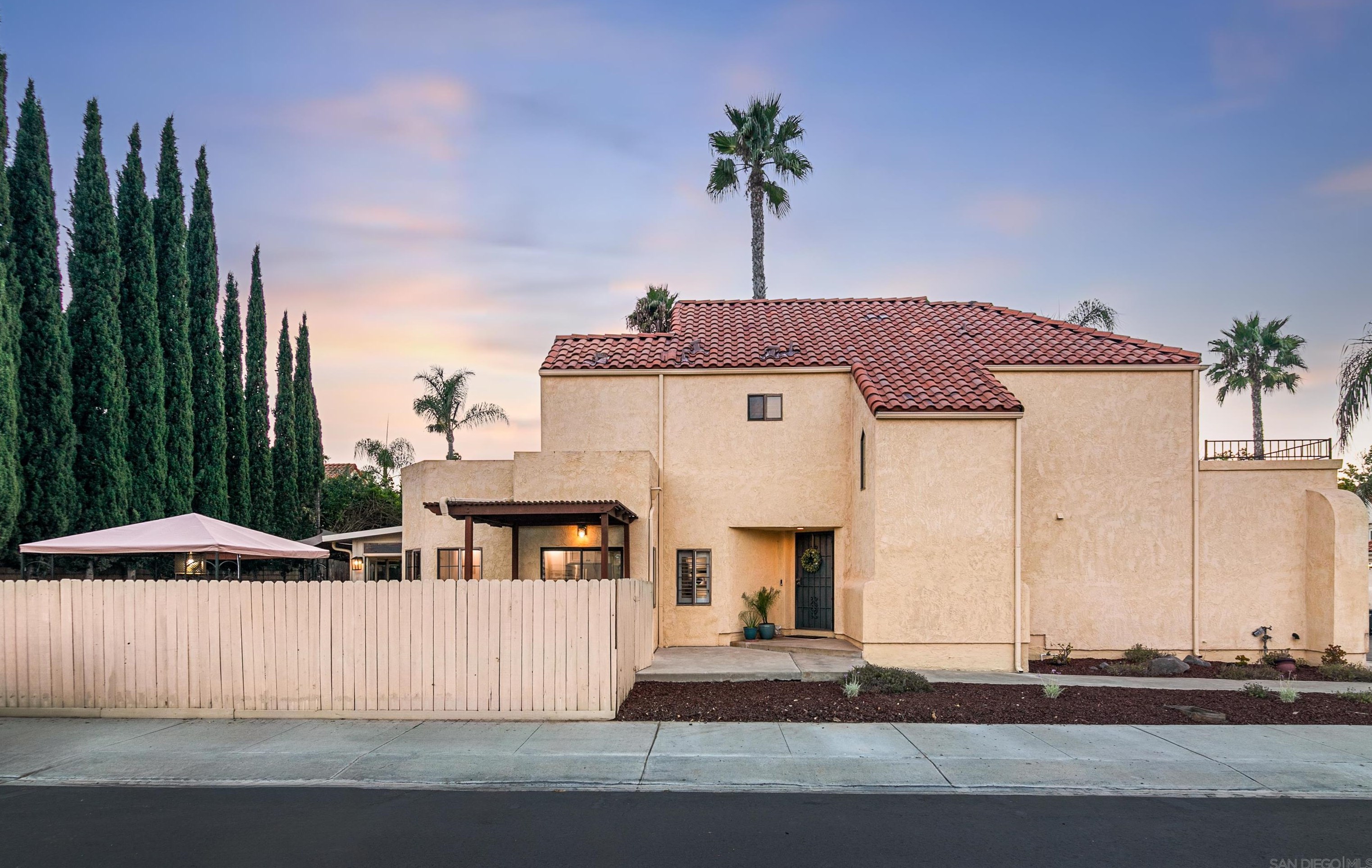 2161 Villa Sonoma Glen, Escondido, CA 92029