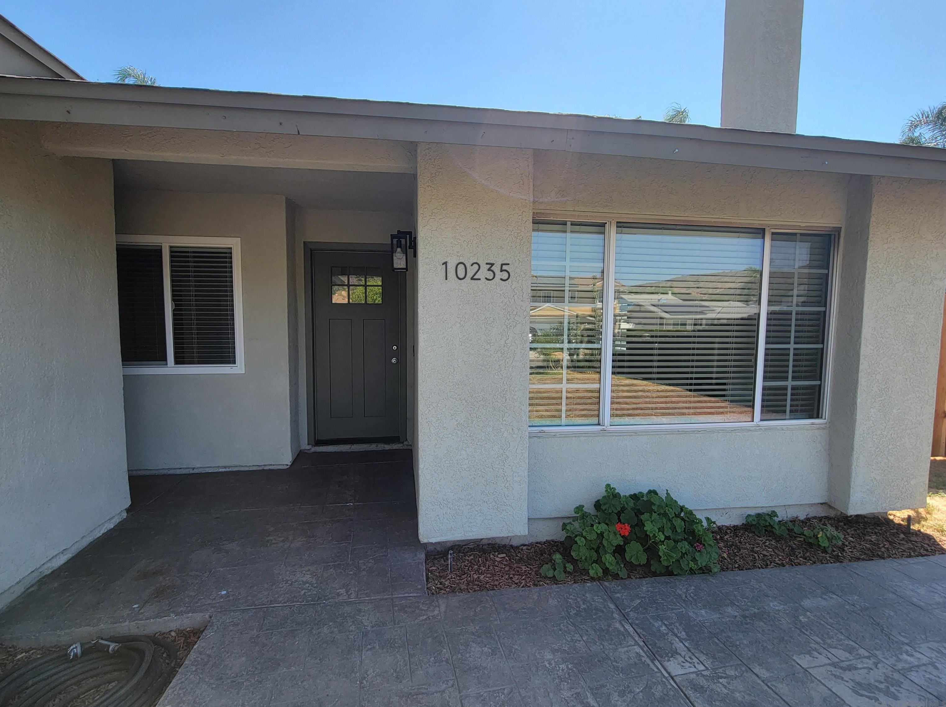 10235 Princess Marcie Dr, Santee, CA 92071