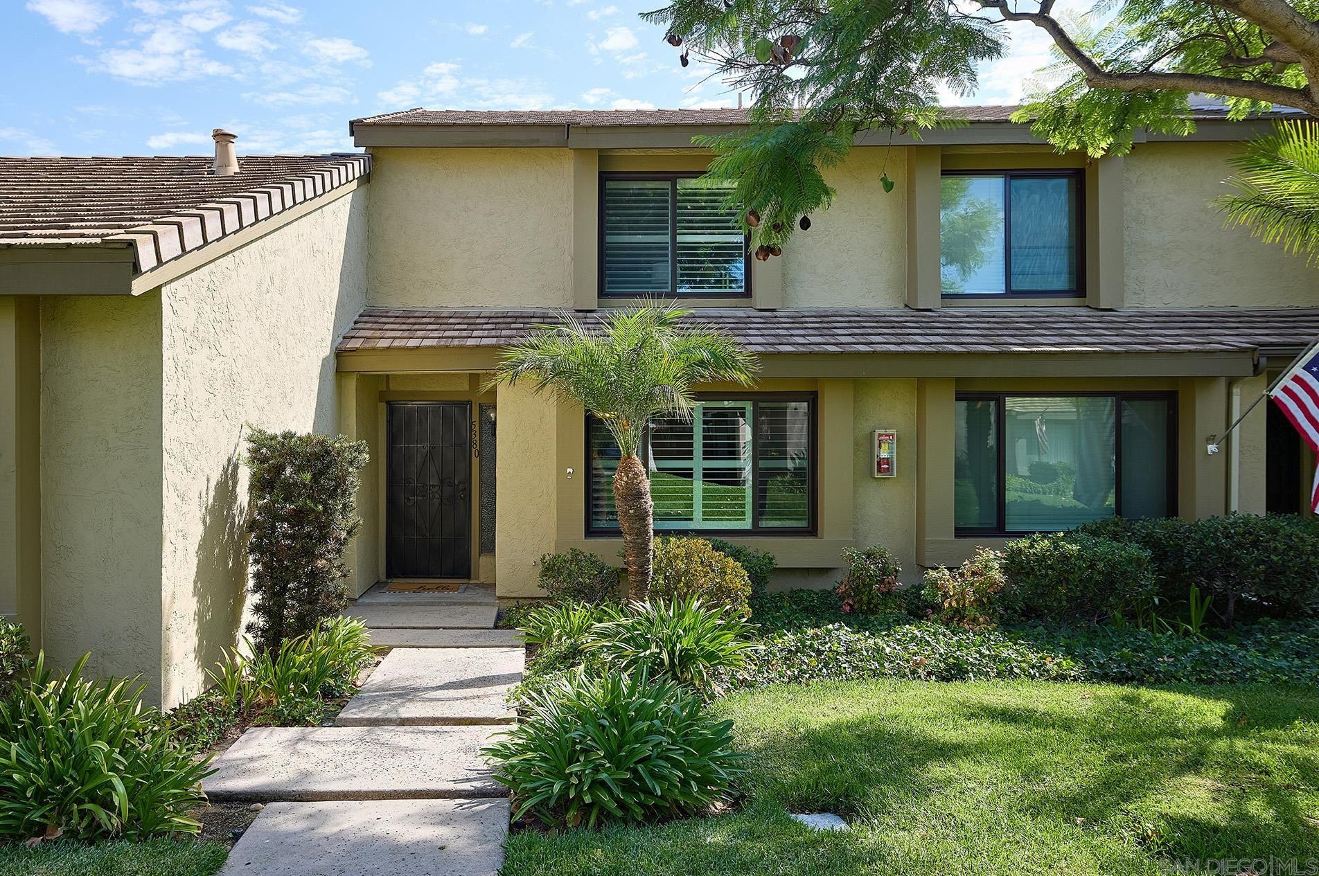 5380 Oakleaf Point, San Diego, CA 92124