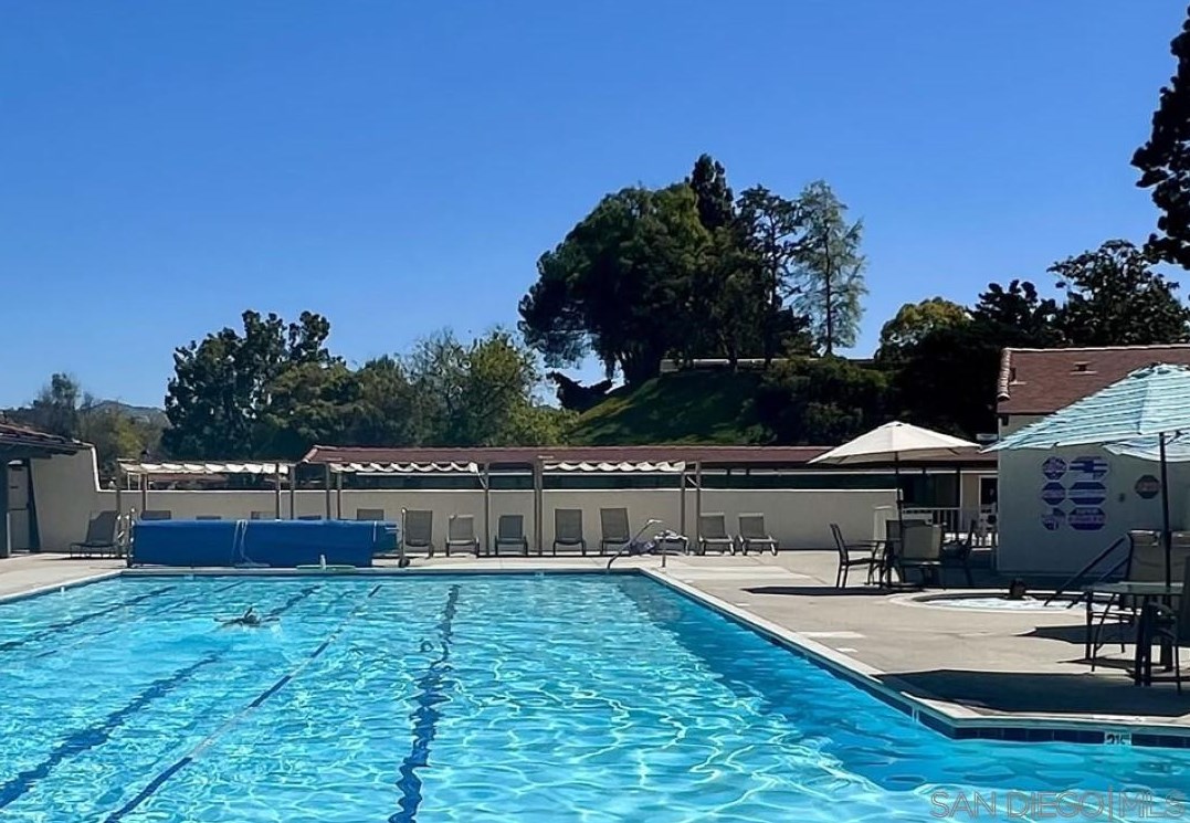 16678 Roca, San Diego, CA 92128