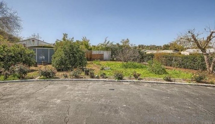 1101 S Redwood Street A, Escondido, CA 92025
