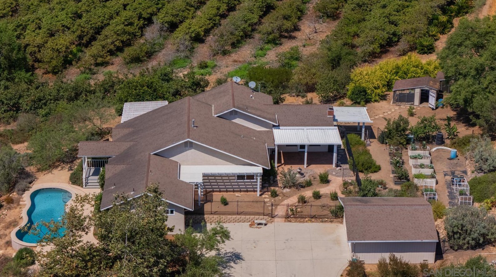 4706 Sleeping Indian Rd, Fallbrook, CA 92028