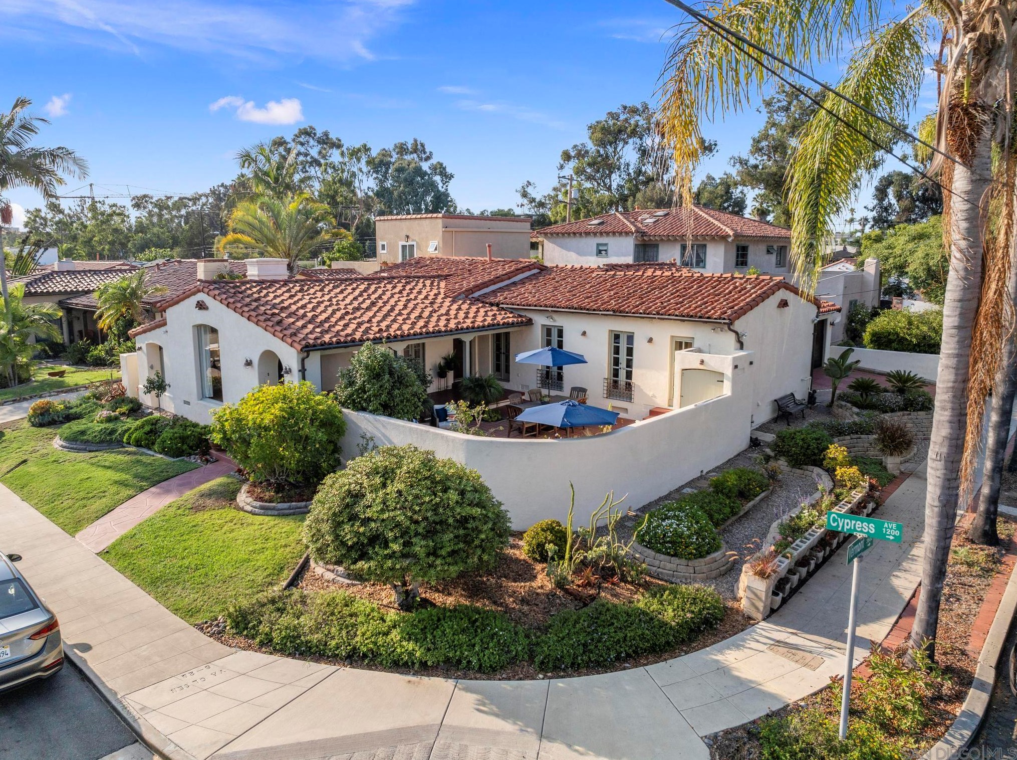 1068 Cypress Ave., San Diego, CA 92103