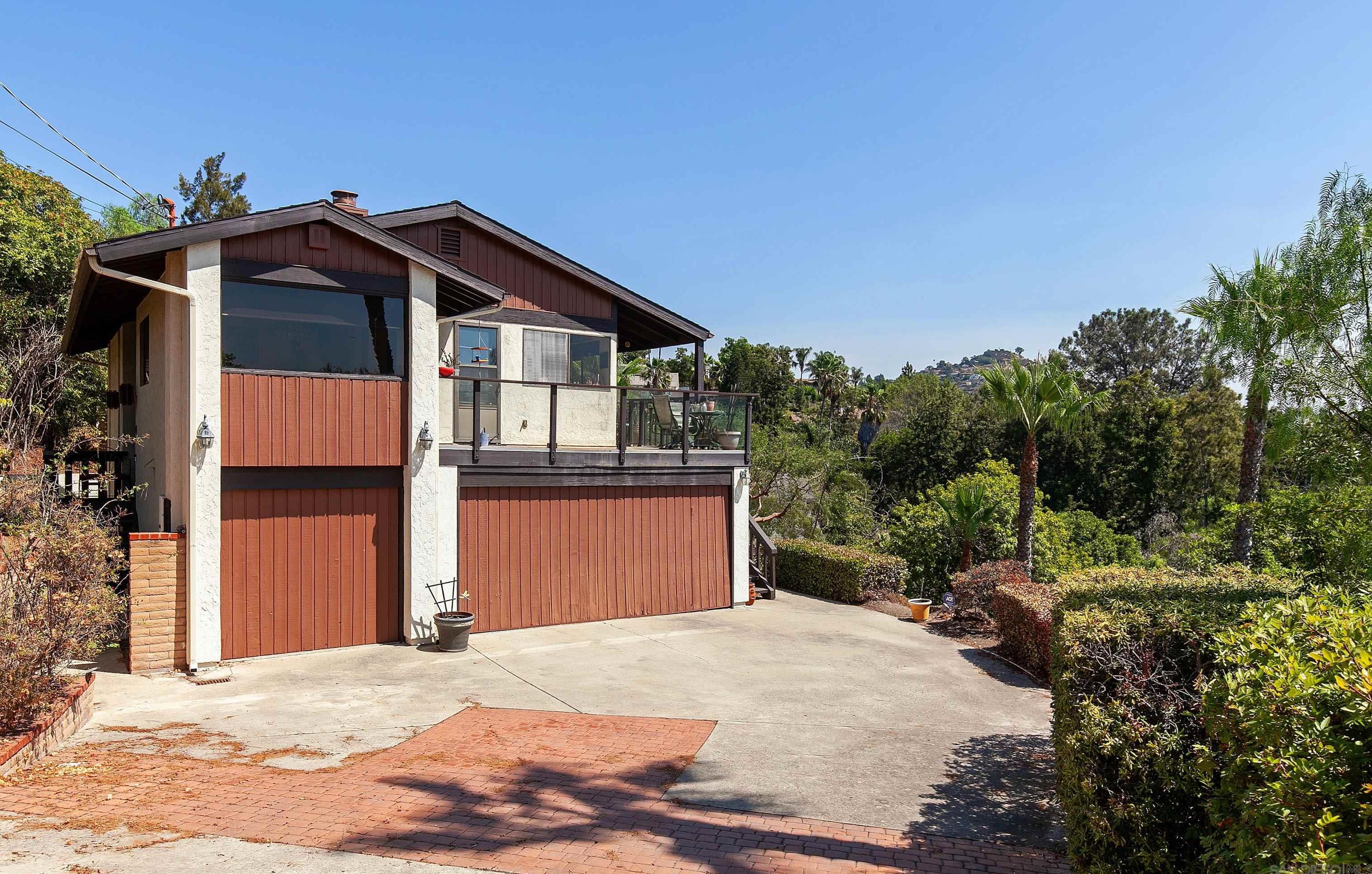 4537 Panorama Dr, La Mesa, CA 91941