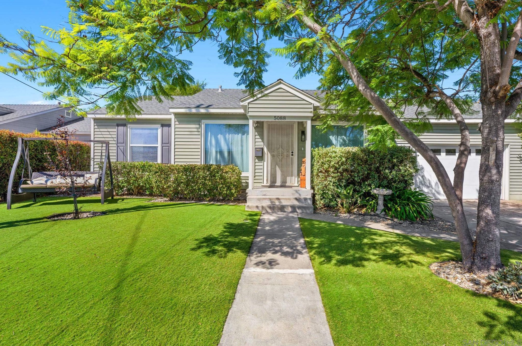 5088 Glen St, La Mesa, CA 91942