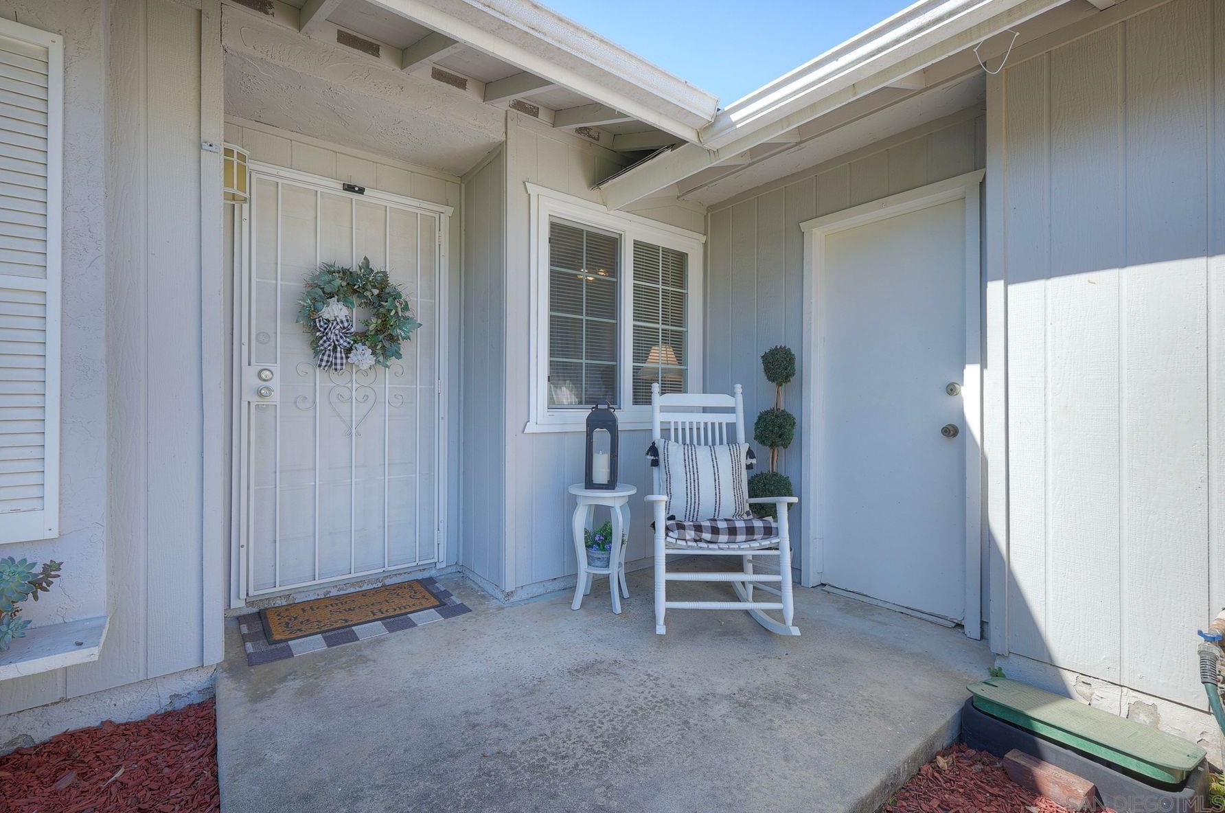10255 Princess Marcie Dr, Santee, CA 92071