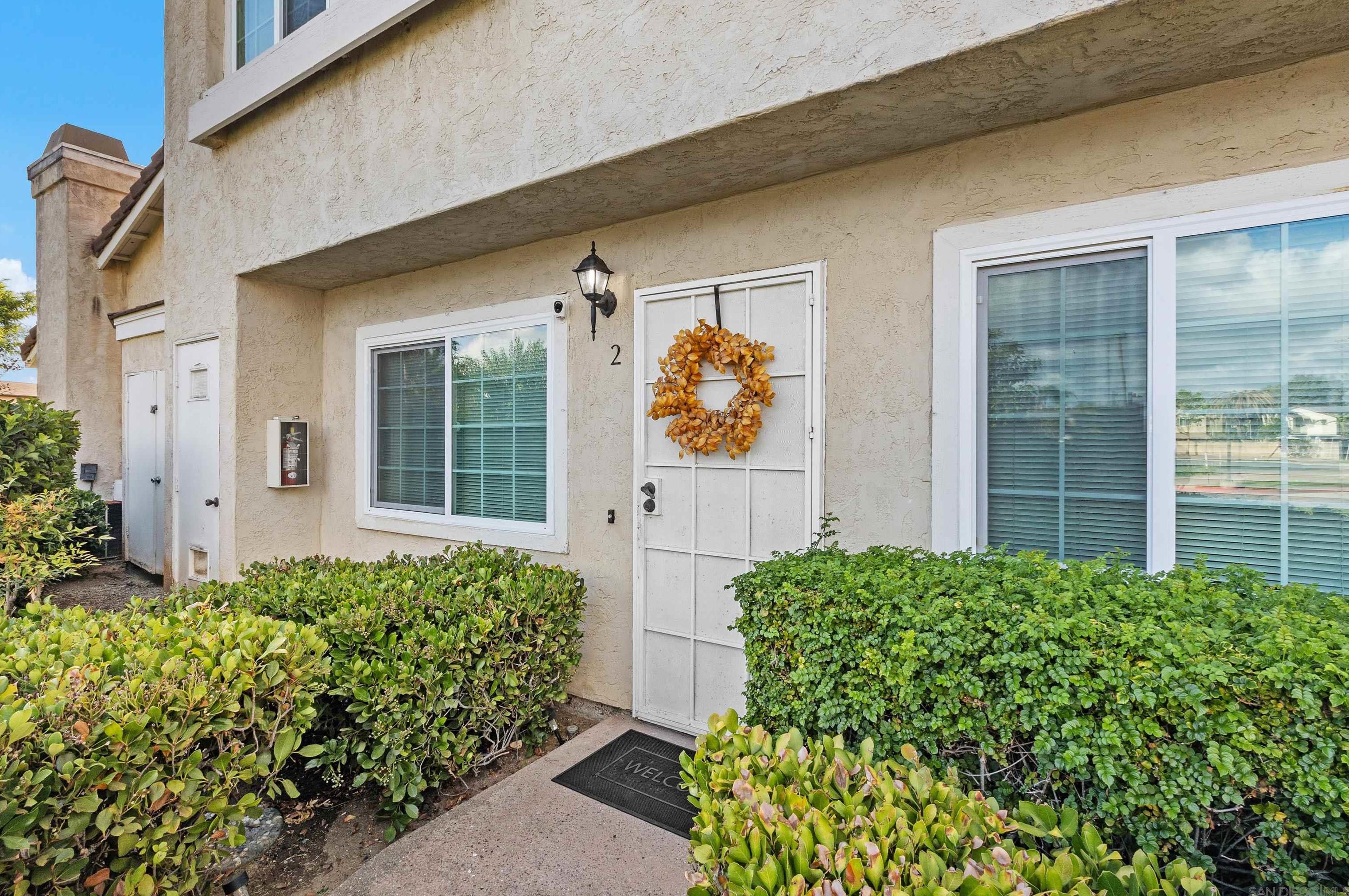 10100 Palm Glen Dr 2, Santee, CA 92071