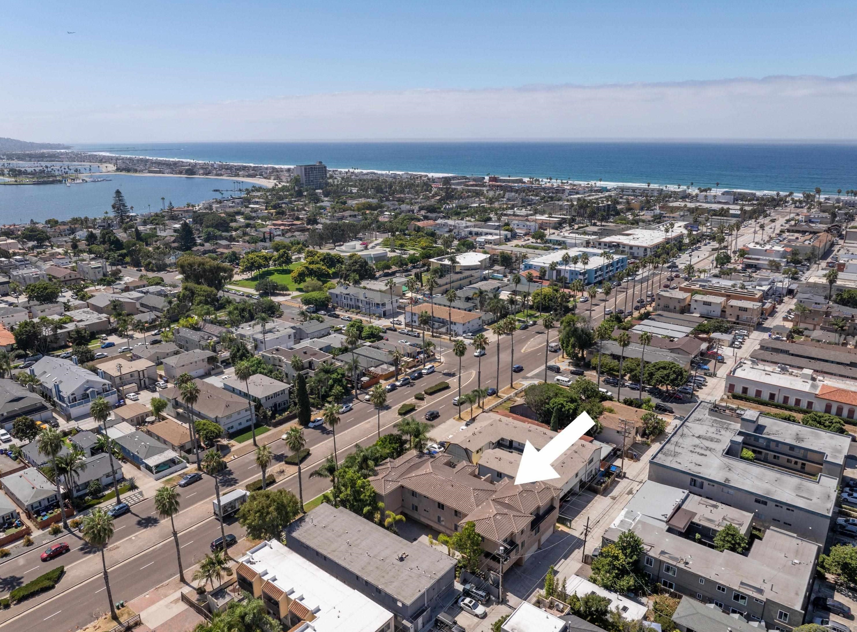 1138 Grand Ave, San Diego, CA 92109-4120