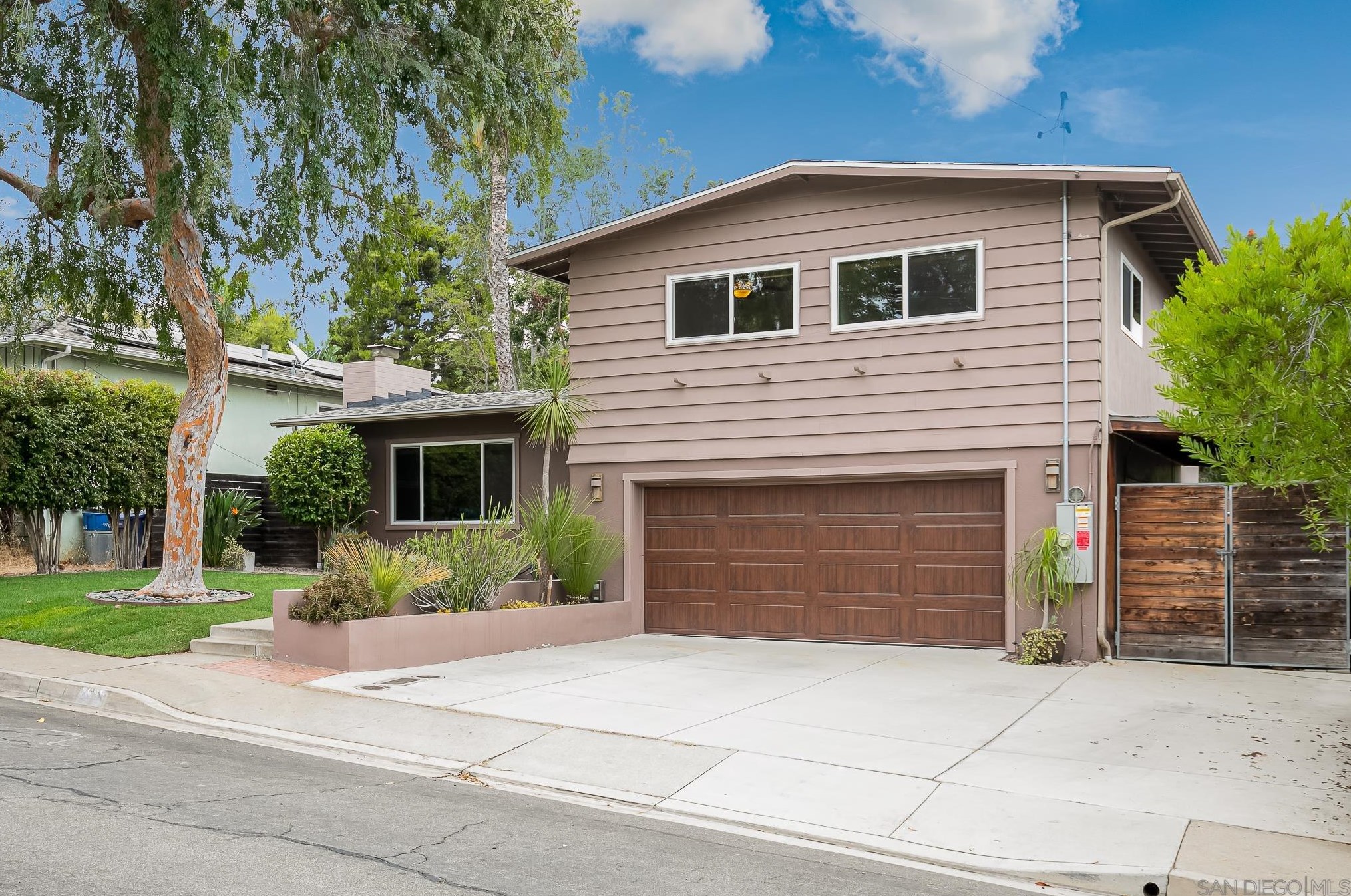 4655 Edenvale Ave, La Mesa, CA 91941