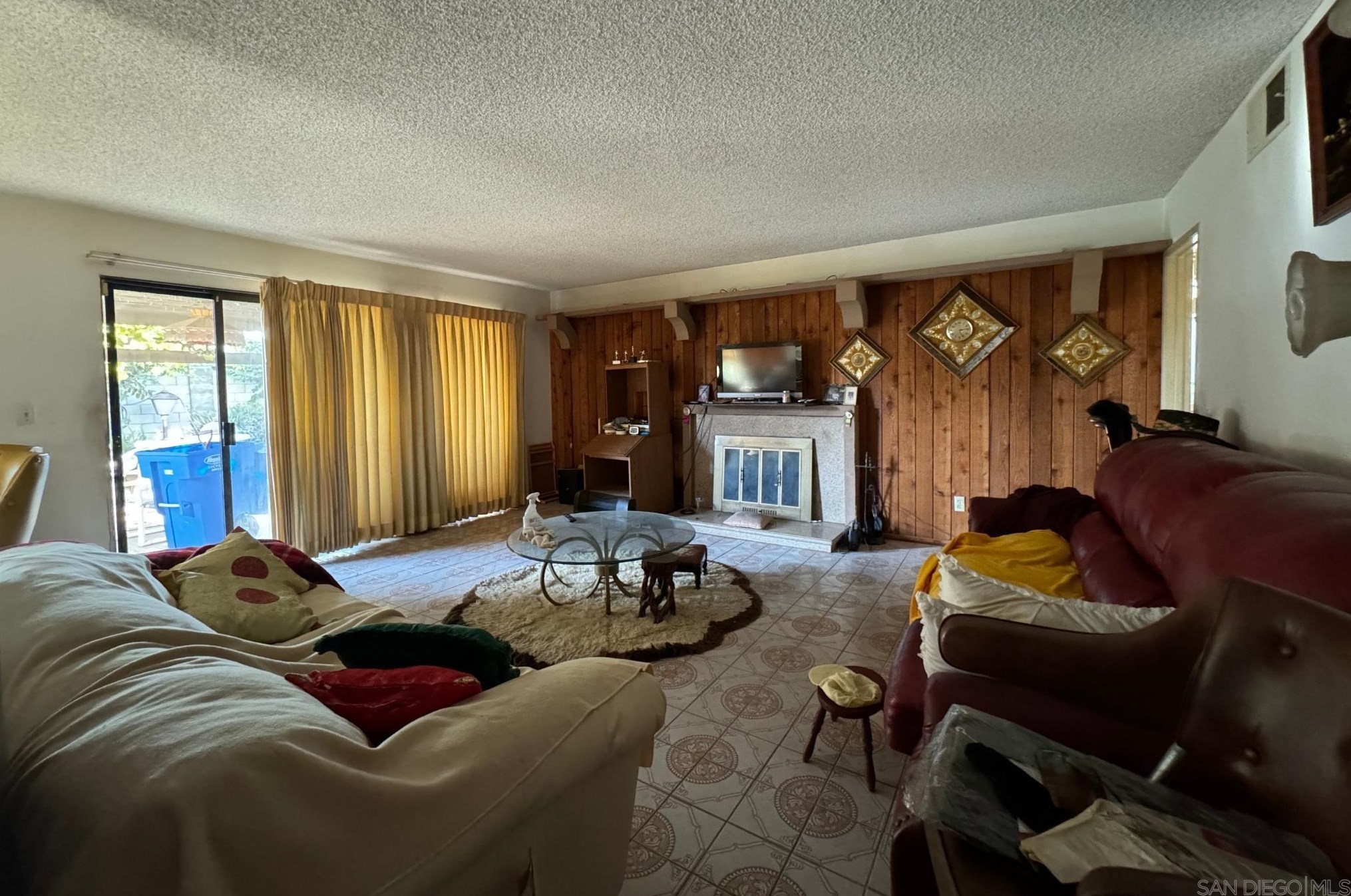 1333 Stone Meadow Dr, Camarillo, CA 93010