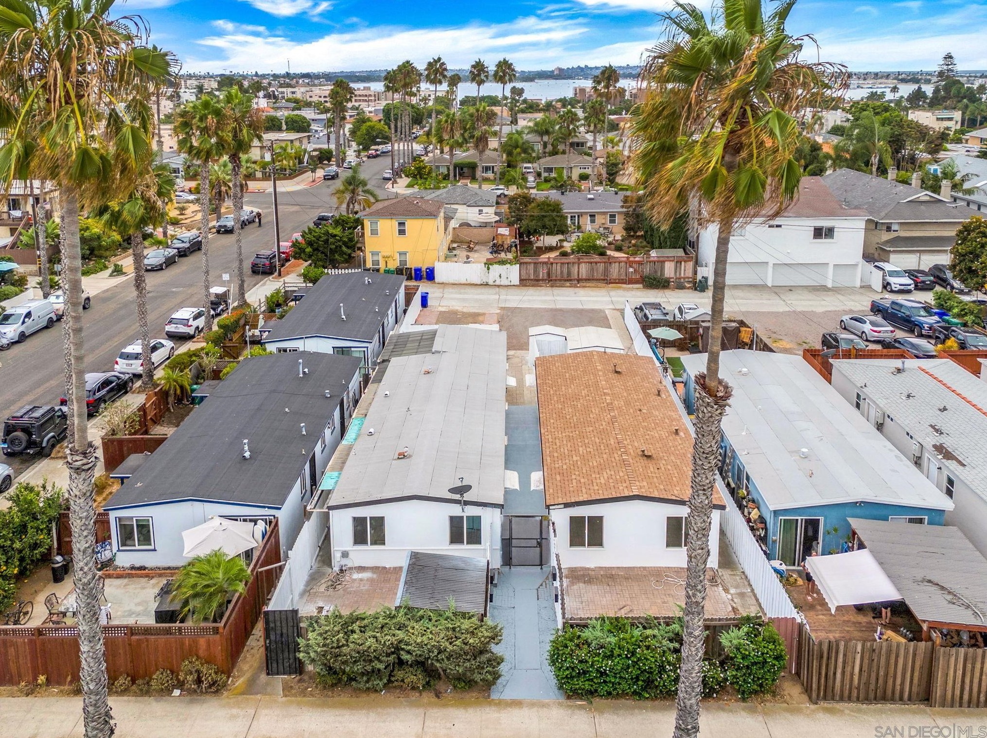 1173-75 Grand Ave, San Diego, CA 92109-4120