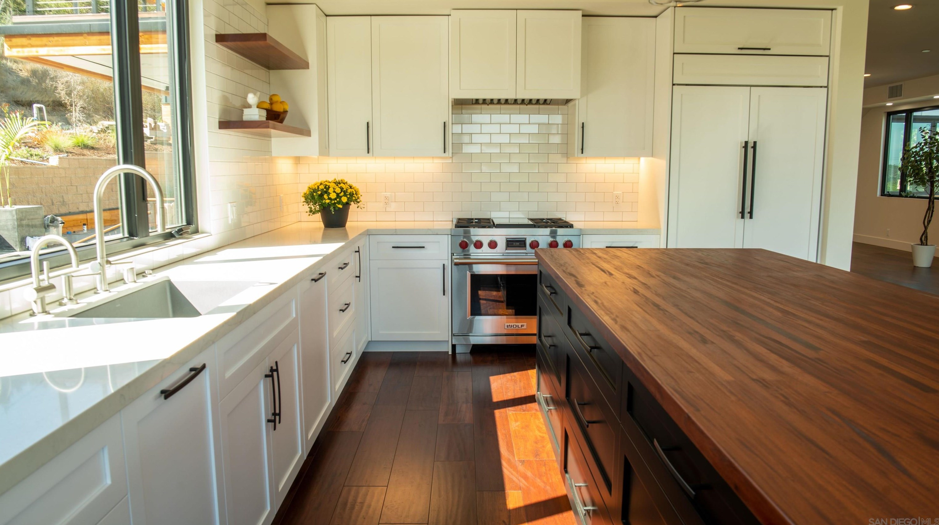 4588 Adams St, Carlsbad CA 92008-3503 exterior