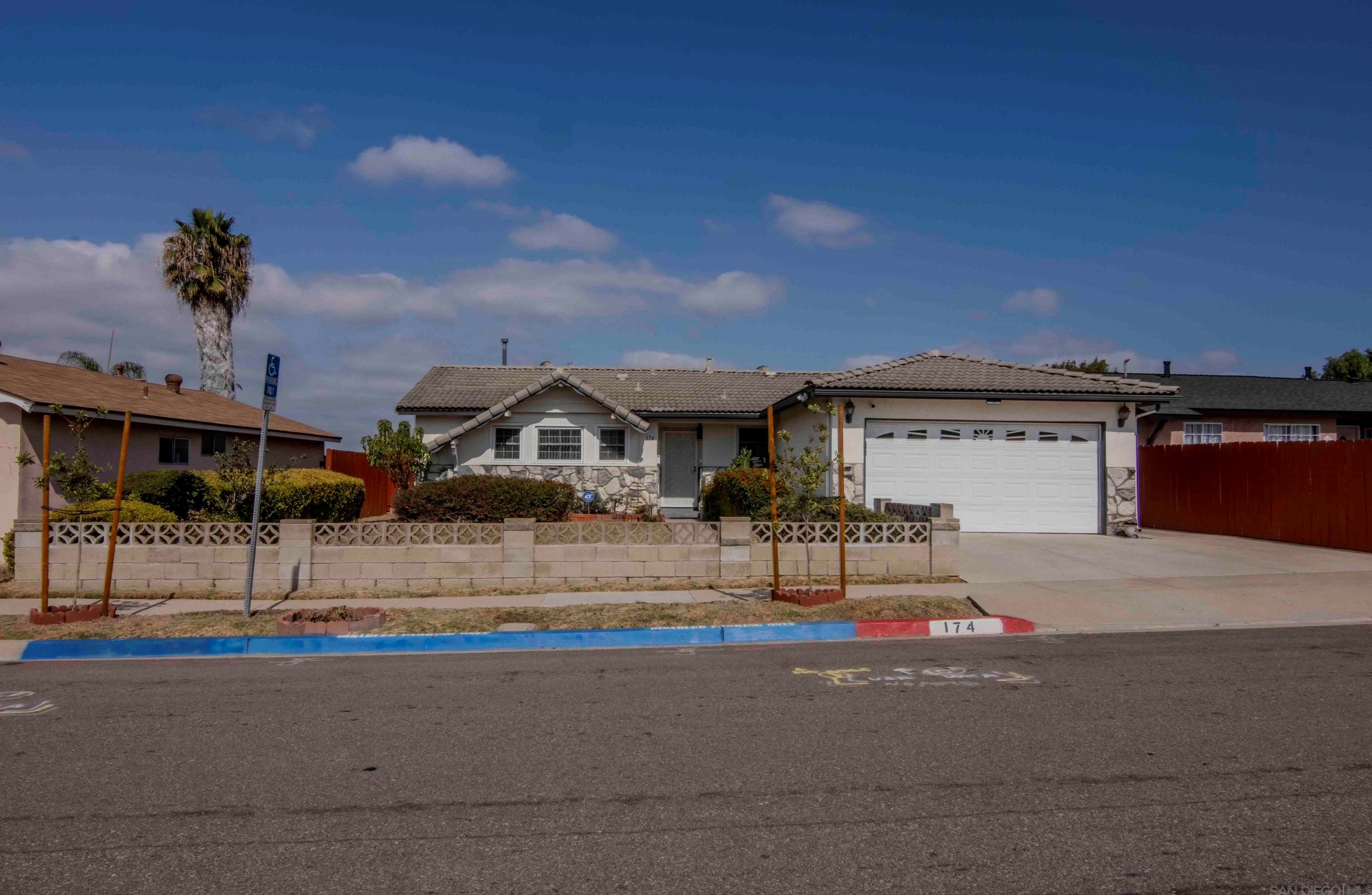 174 Coolwater Dr, San Diego, CA 92114