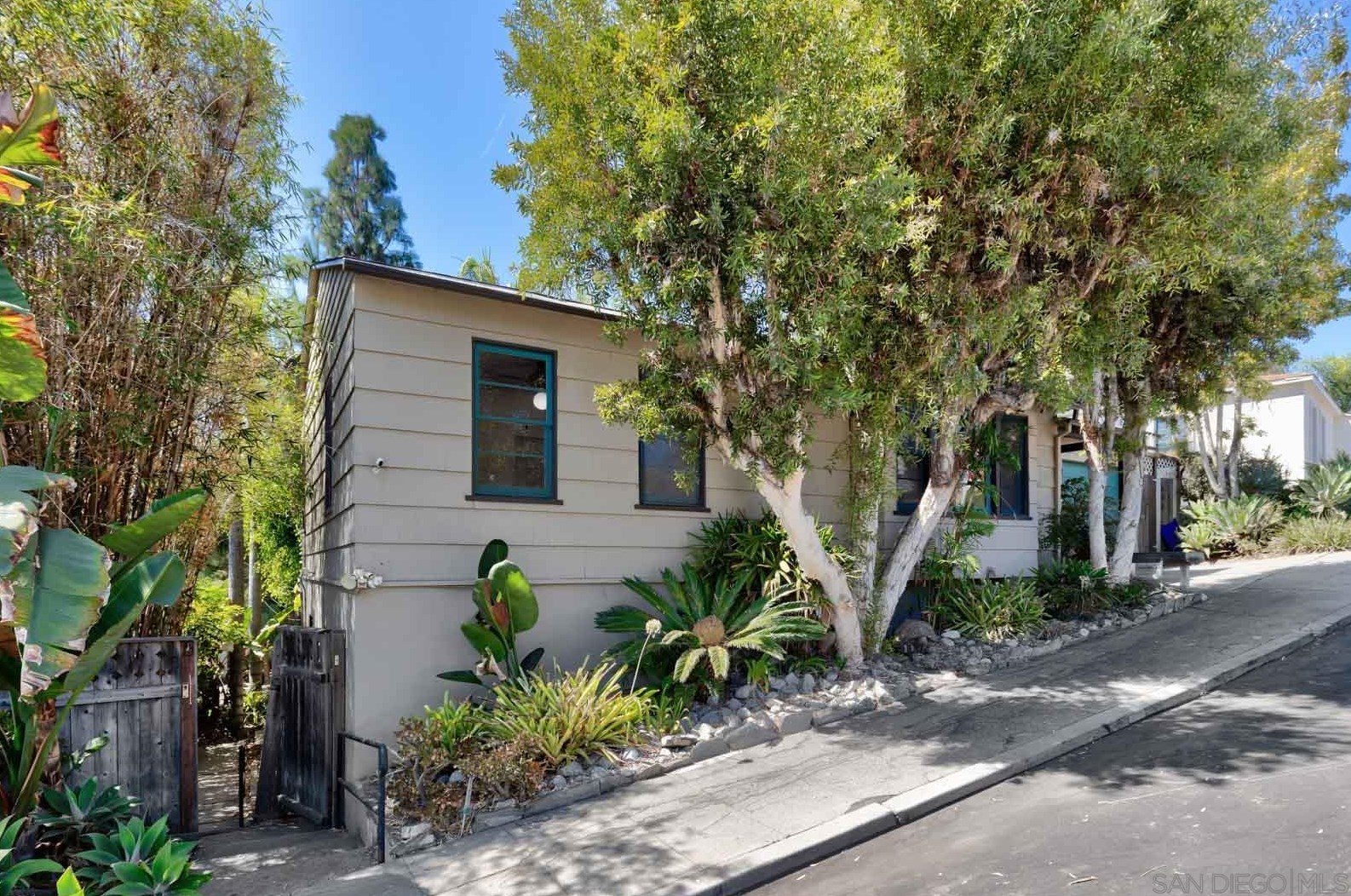 4312 Rodrigo Dr, San Diego, CA 92115