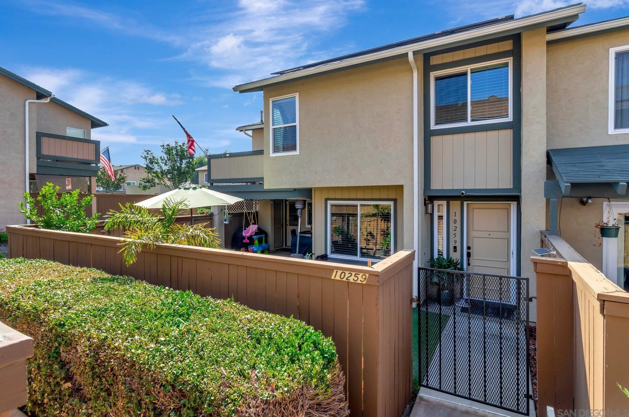 10259 Princess Sarit Way, Santee, CA 92071