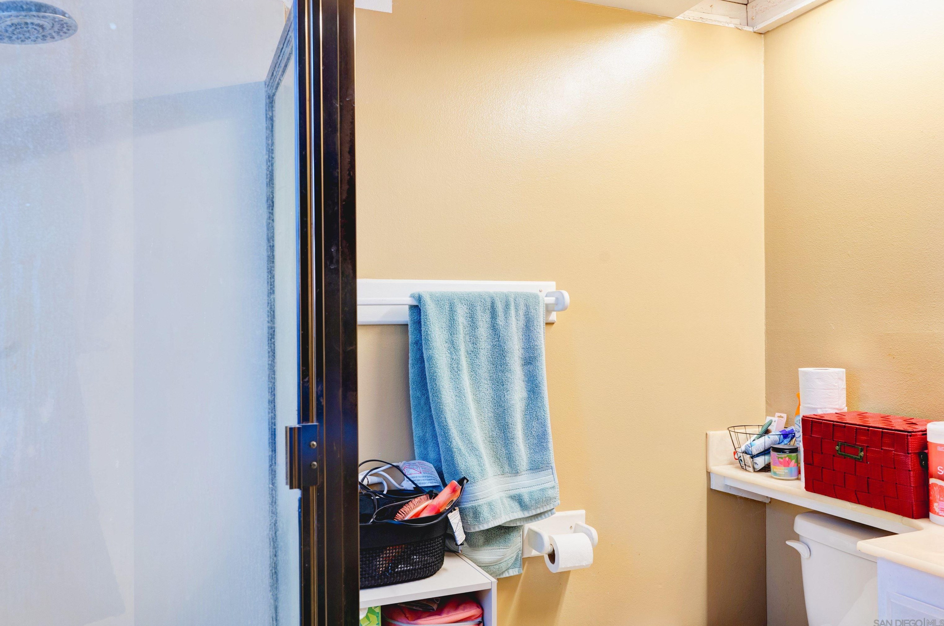 6634 Estrella Ave, San Diego CA 92120-1009 exterior