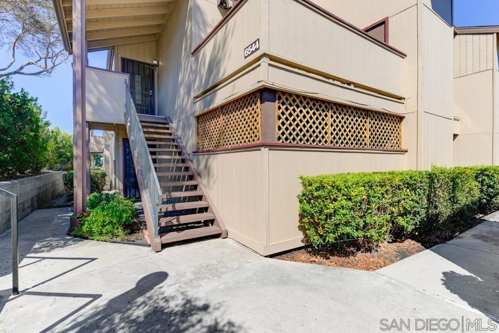 6544 College Grove Dr #70, San Diego, CA 92115