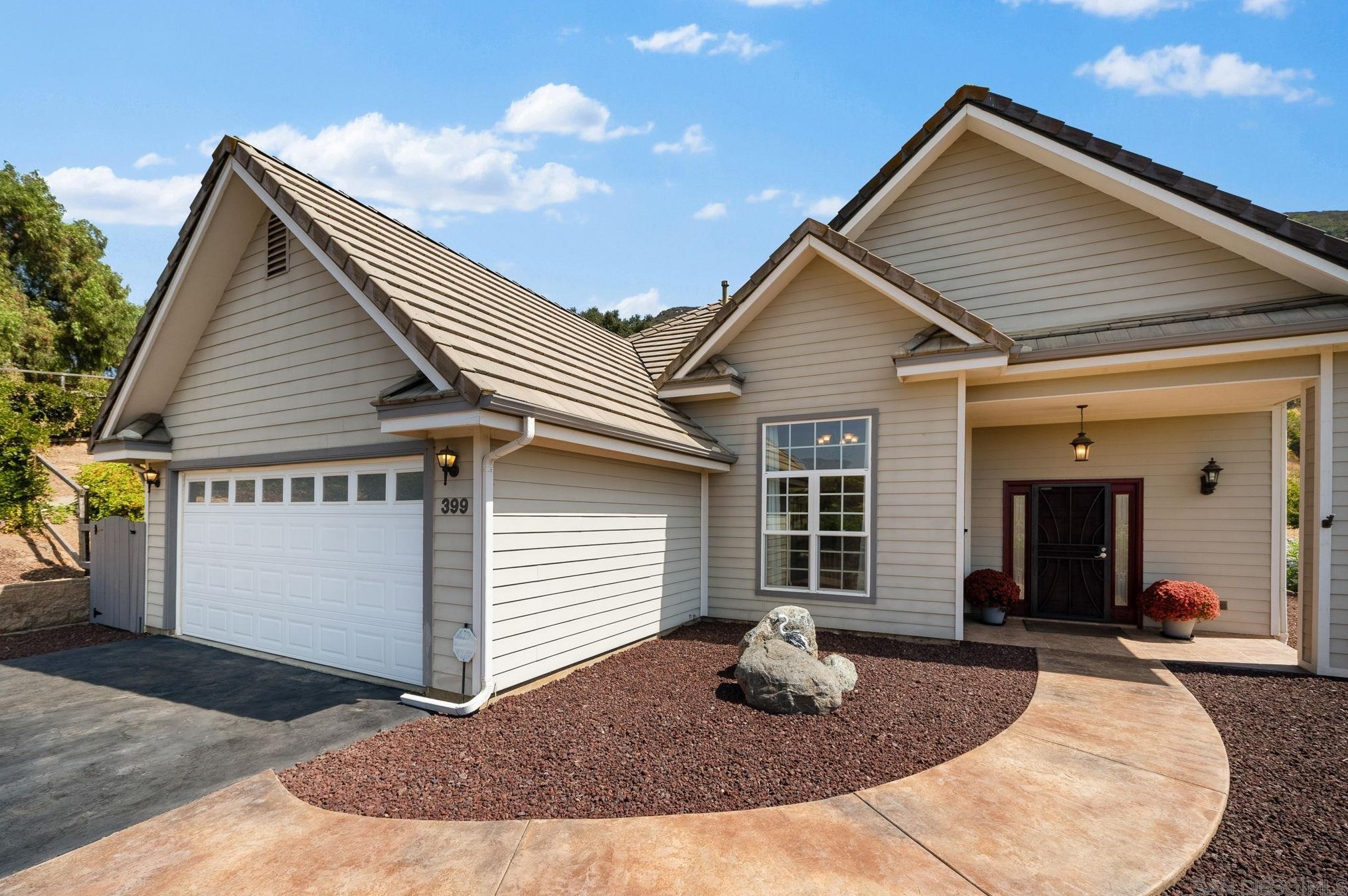 399 Skyline Cir, Fallbrook, CA 92028