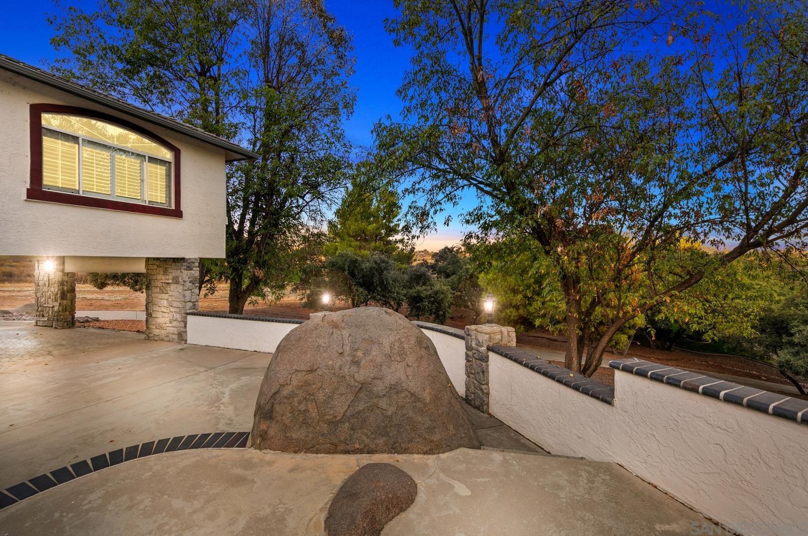 2094 Via Del Torrie, Alpine, CA 91901