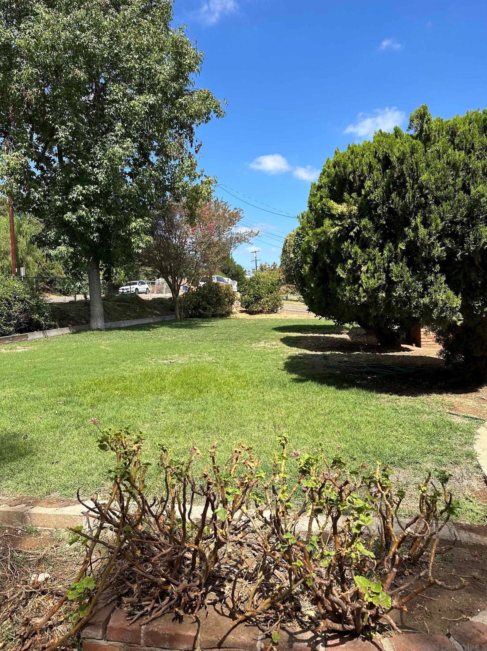 8109 Sunset Rd, Lakeside, CA 92040