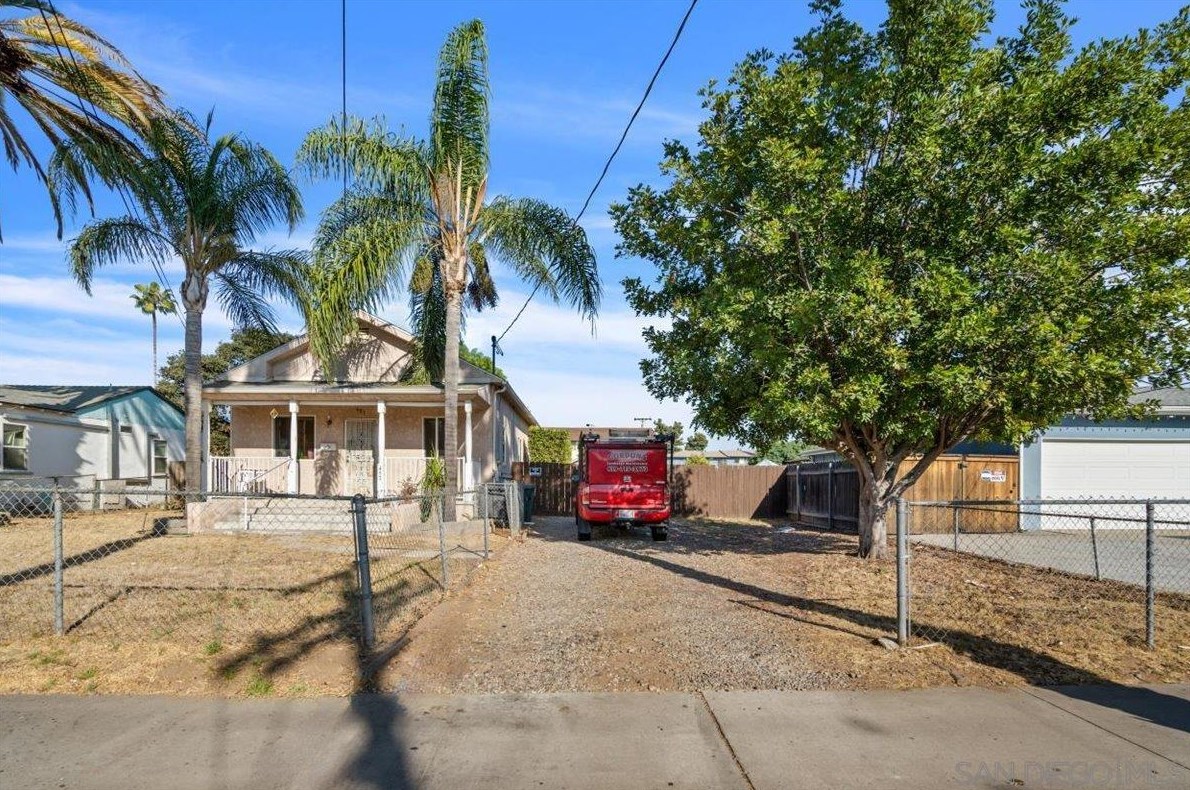 457 Orlando St, El Cajon, CA 92021-6426