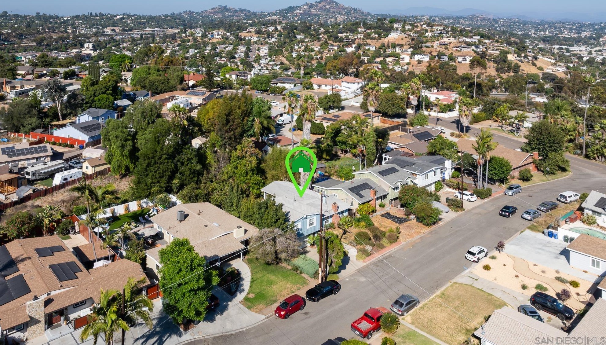 8418 Roy St, Lemon Grove, CA 91945-2654
