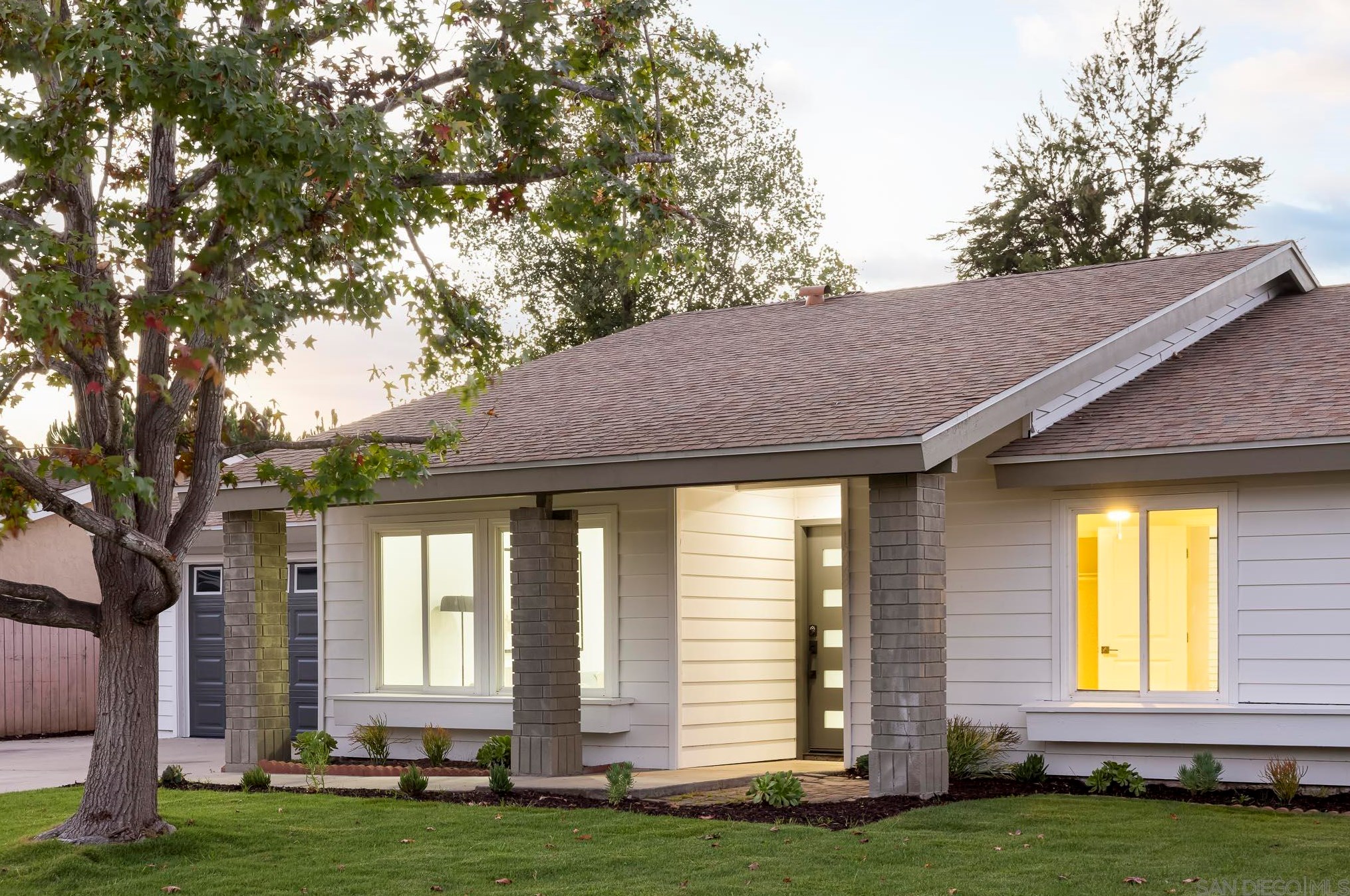 1223 Sarahfaye Ct, Escondido, CA 92026