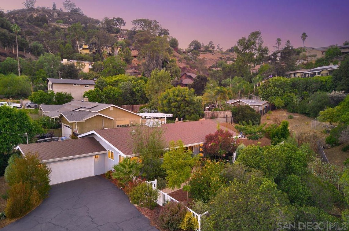 10212 Vista De La Cruz, La Mesa, CA 91941