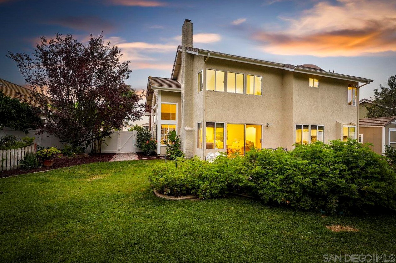 354 Lustrosos St, Oceanside, CA 92057