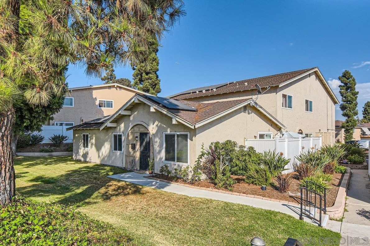6518 Omega Dr, San Diego, CA 92139-3822