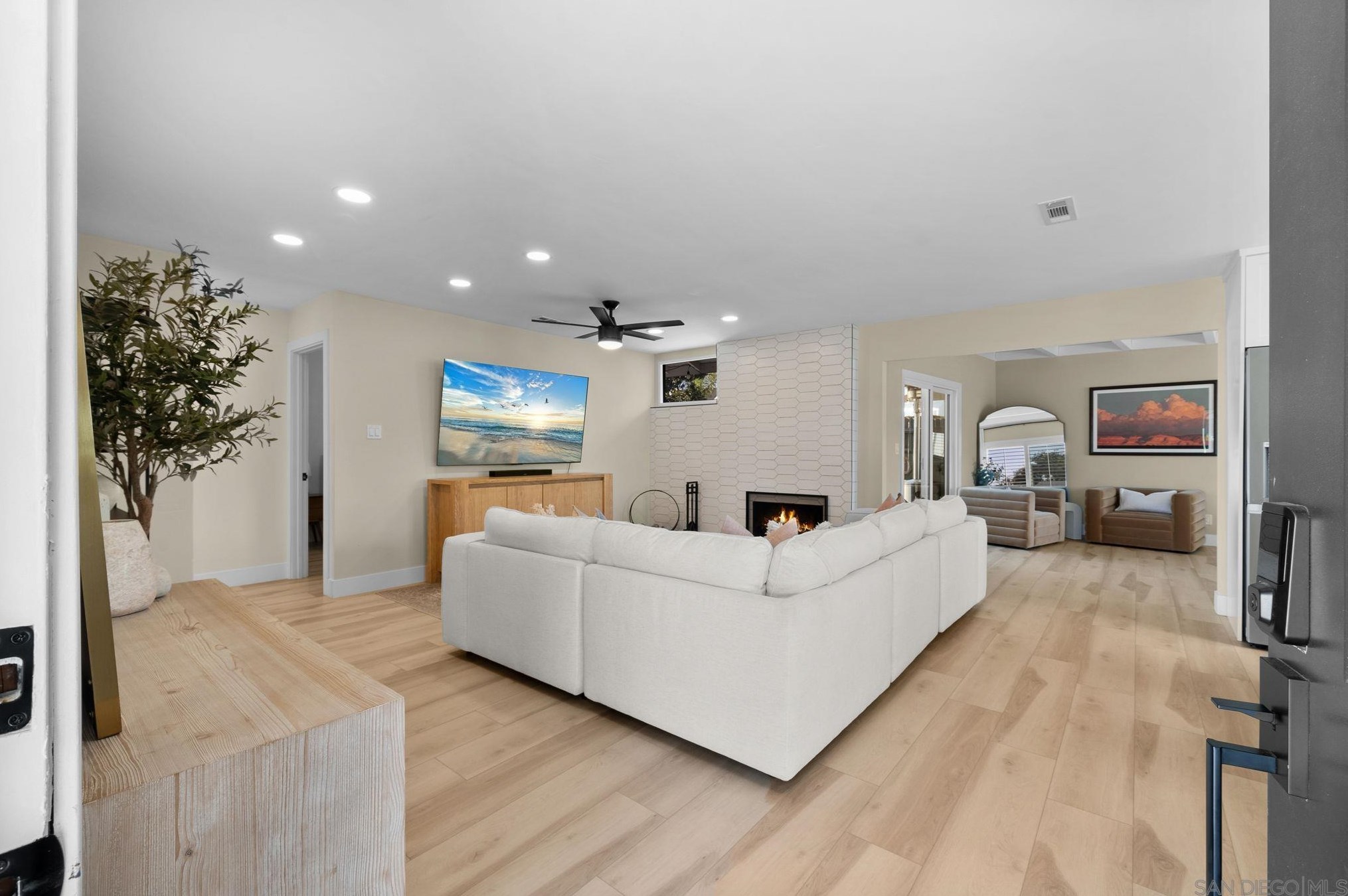 4503 Melisa Way, San Diego, CA 92117