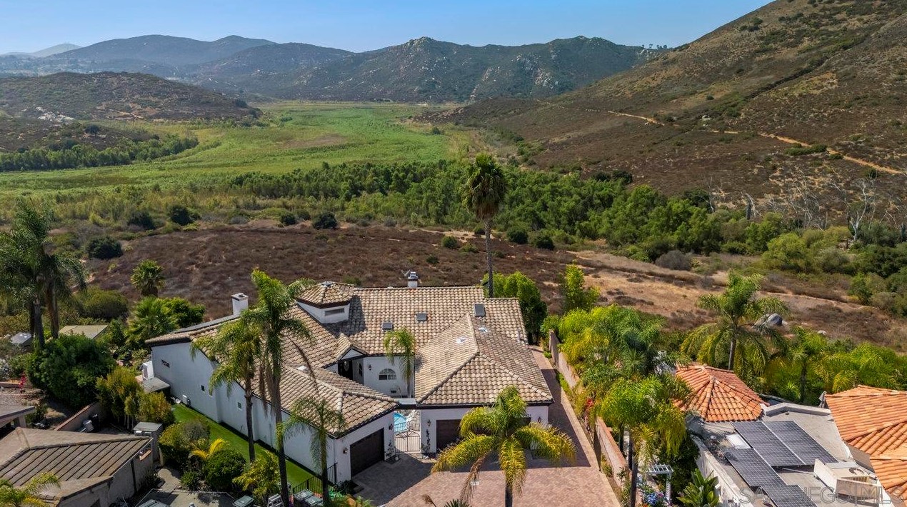 421 San Placido Ct, Escondido, CA 92029