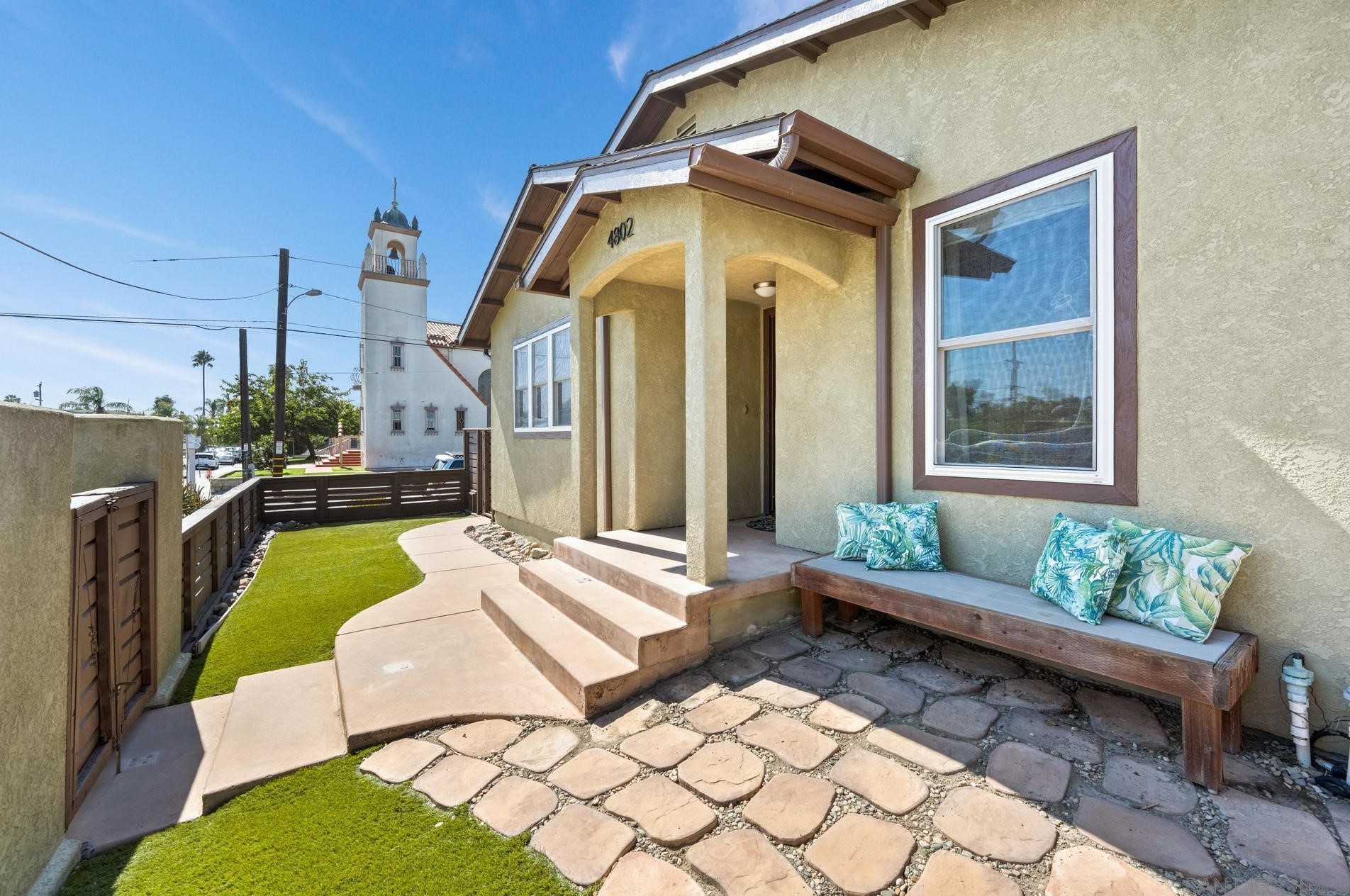 4802 Felton St, San Diego, CA 92116-1830