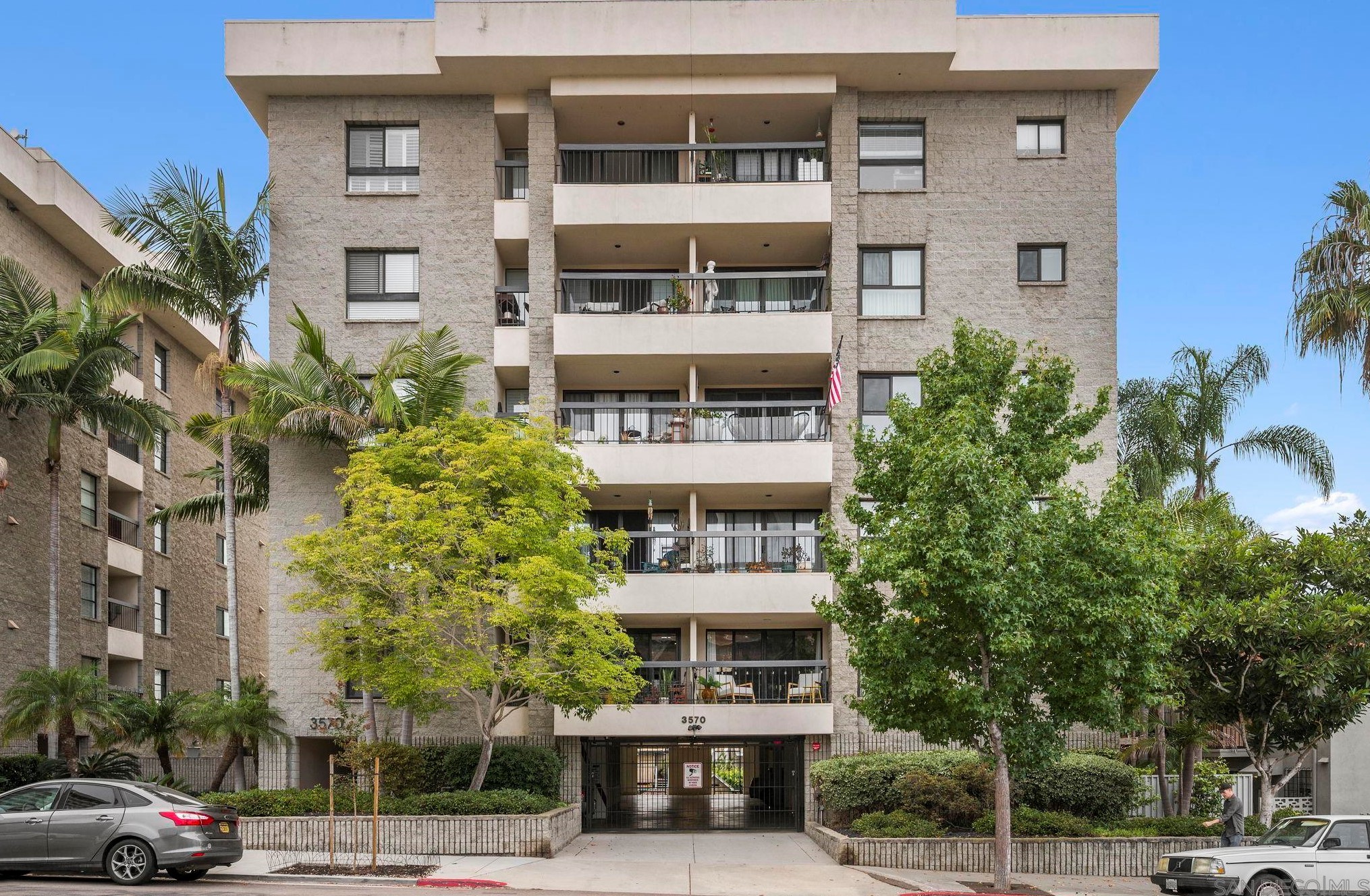 3570 1st Ave, San Diego CA  92103-4896 exterior