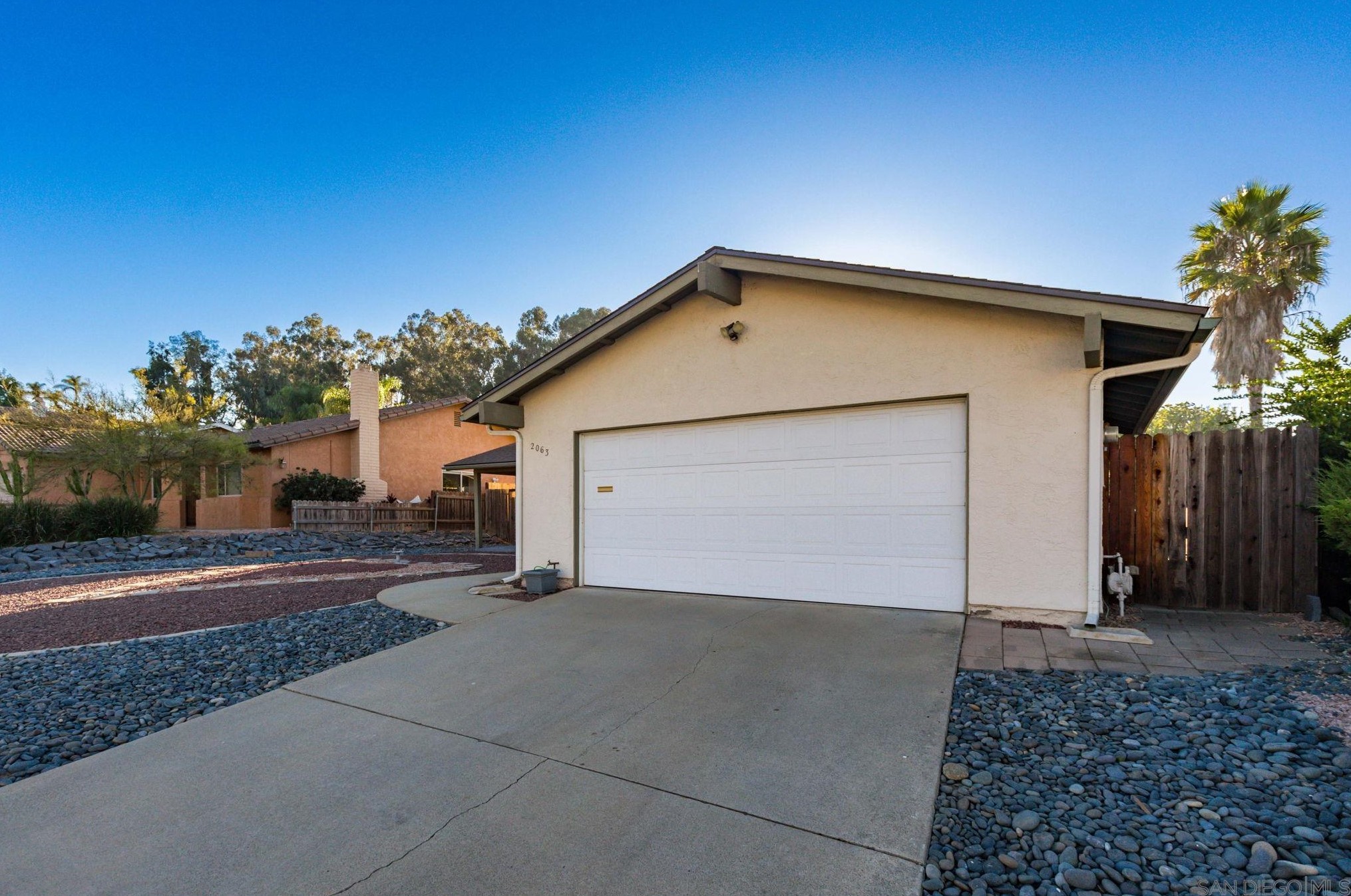 2063 N Nutmeg St, Escondido, CA 92026