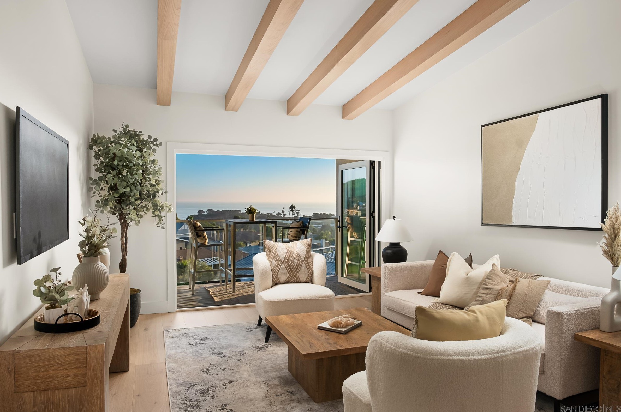 640 Solana Cir, Solana Beach, CA 92075-2345