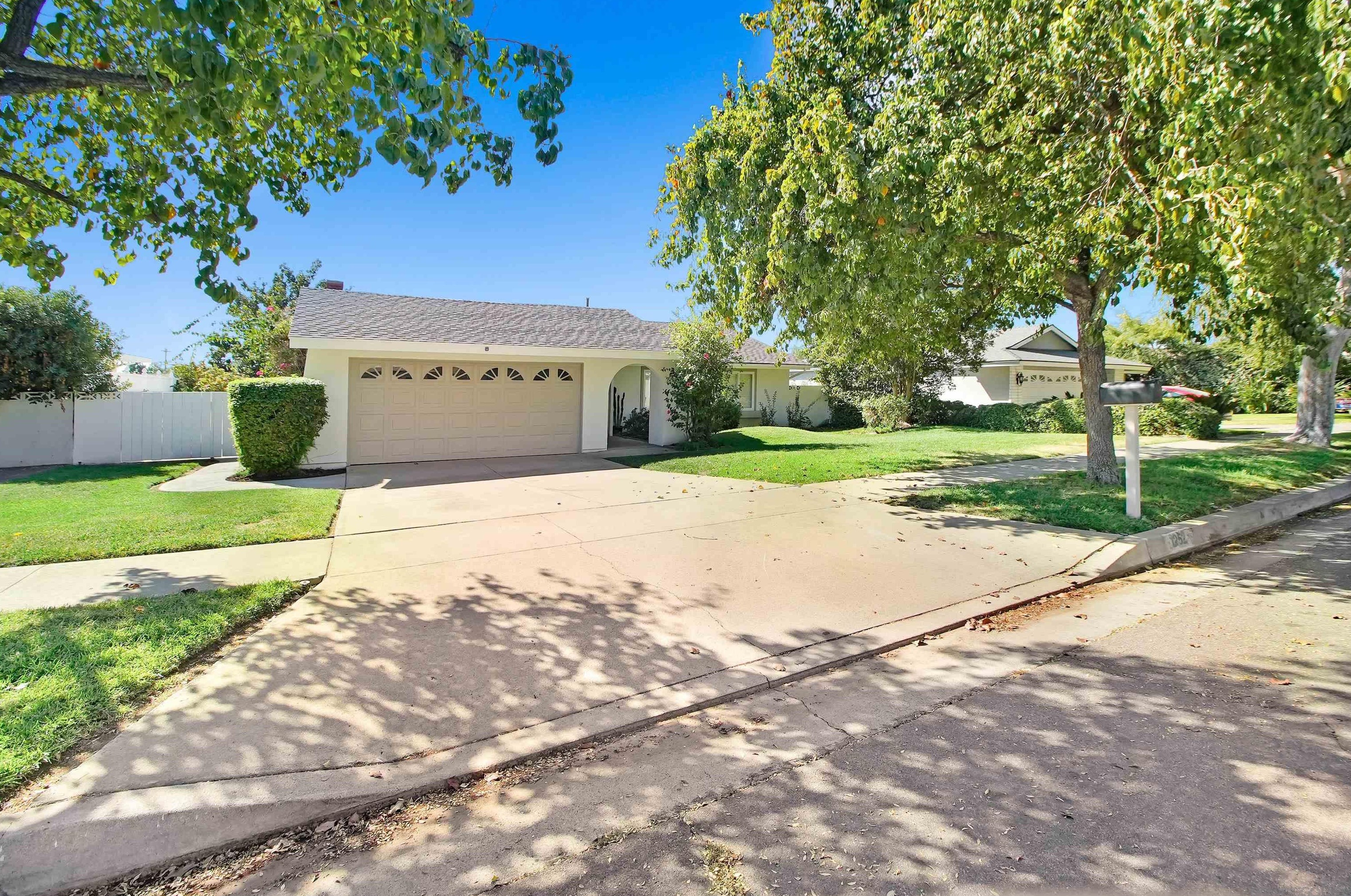 1252 Preston Ct, Upland, CA 91786