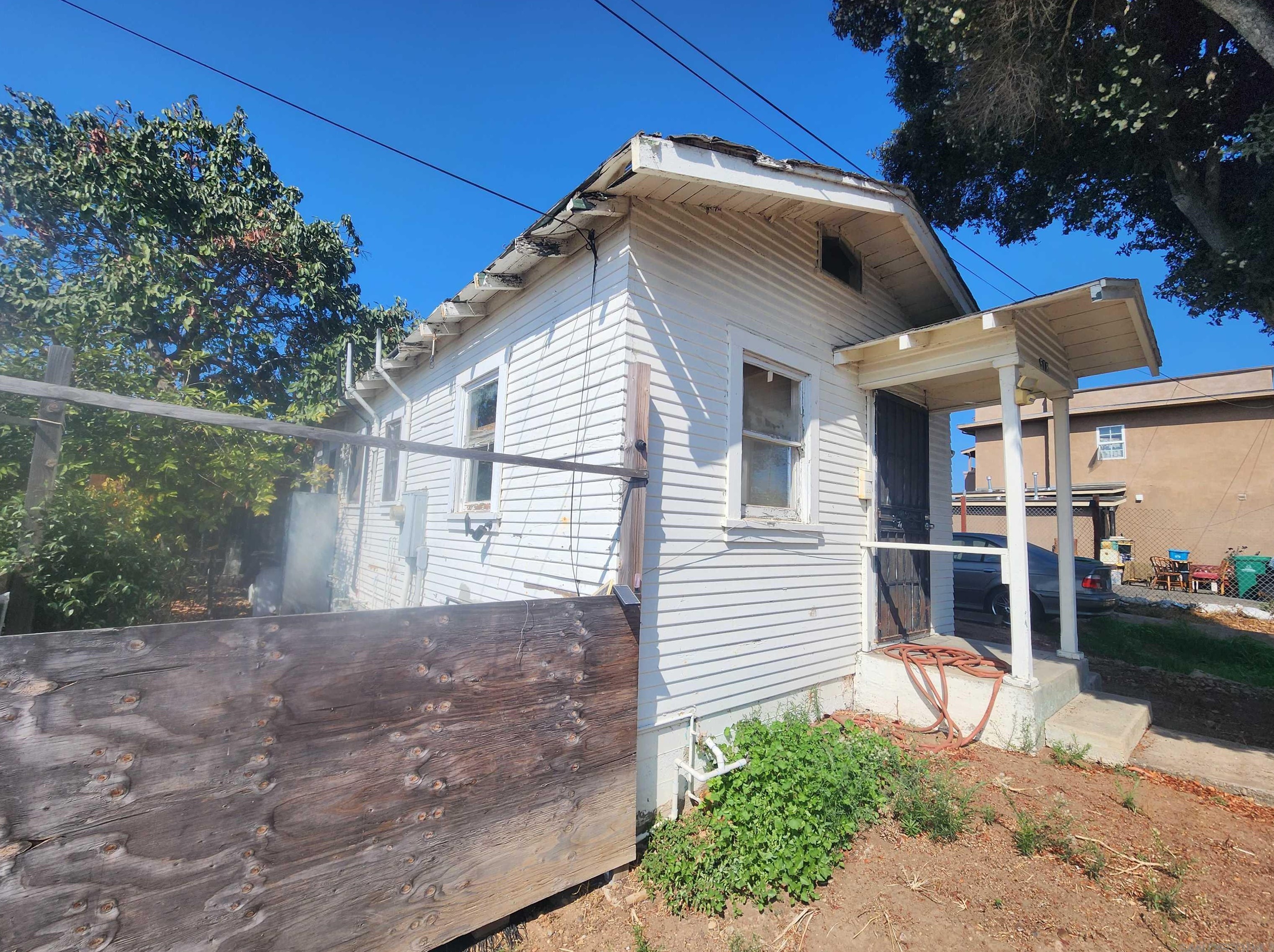518 39th St, San Diego, CA 92113-2821