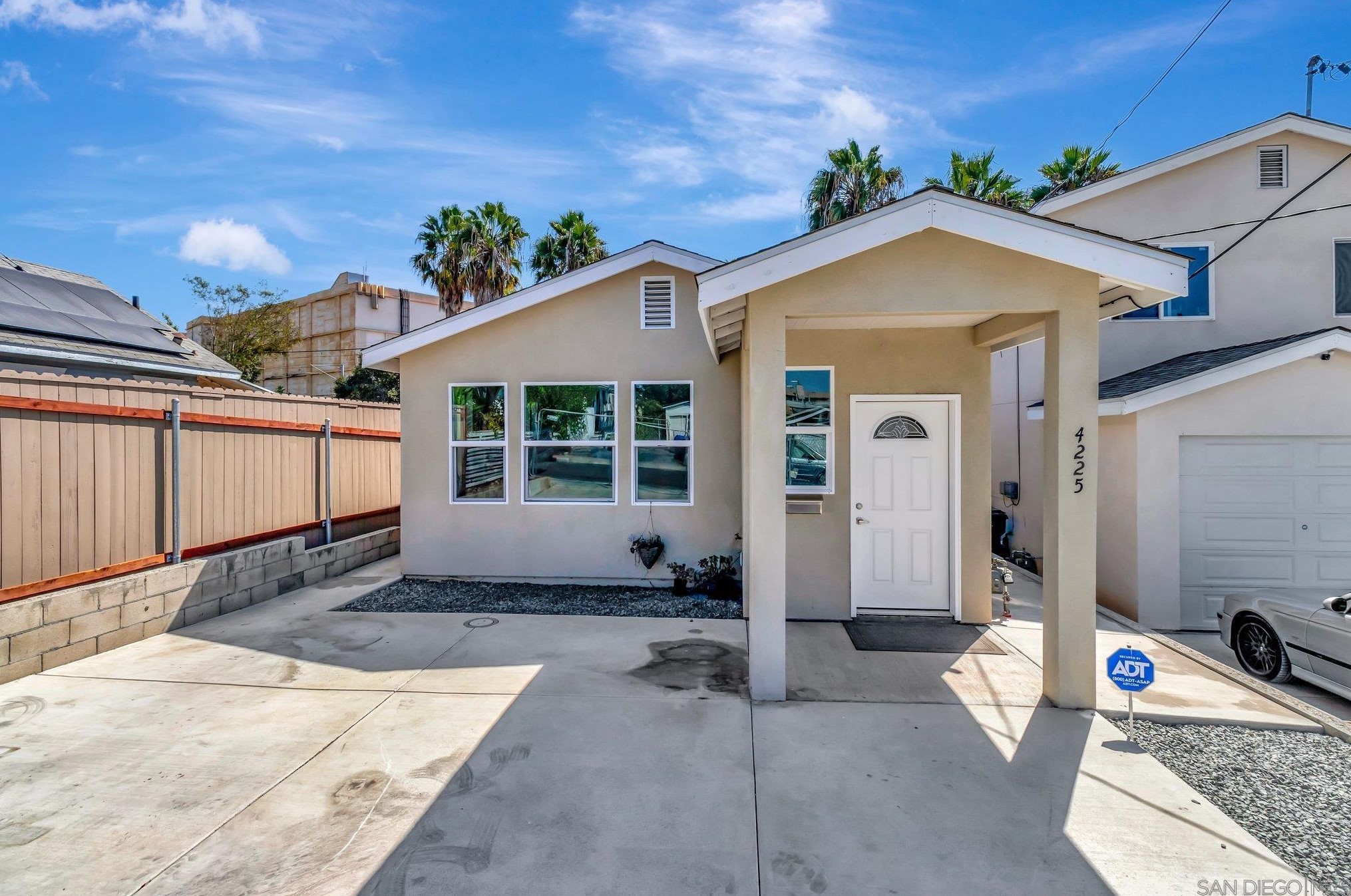 4225 J St, San Diego, CA 92102-4623