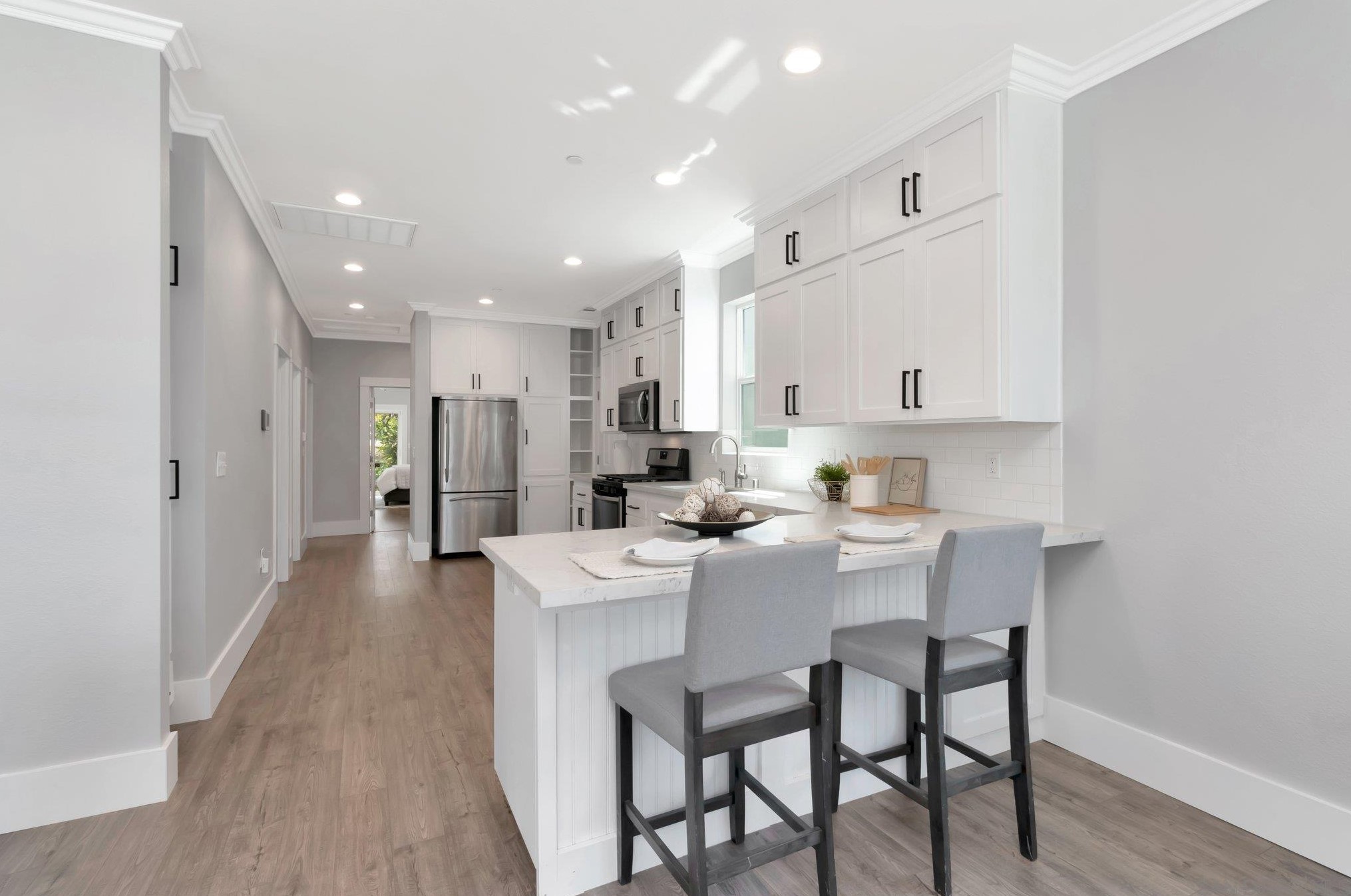 4225 J St, San Diego CA  92102-4411 exterior