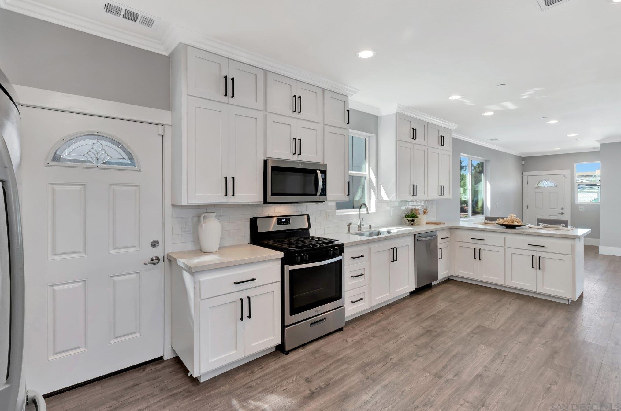 4225 J St, San Diego CA  92102-4411 exterior