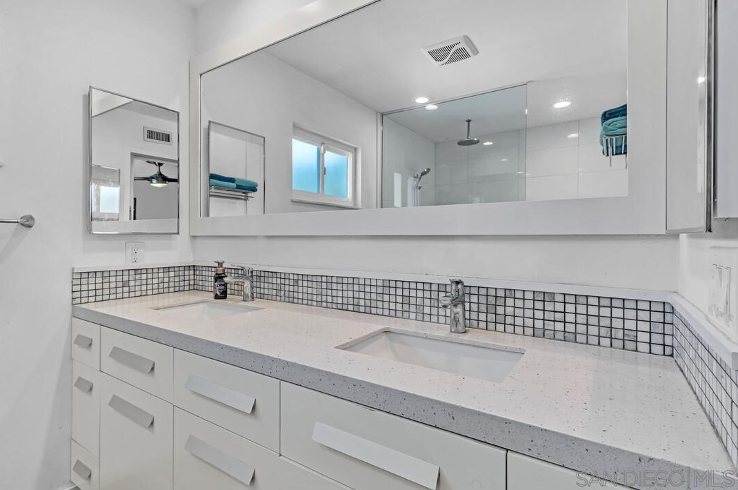 7523 Golfcrest Dr, San Diego CA 92119-1228 exterior