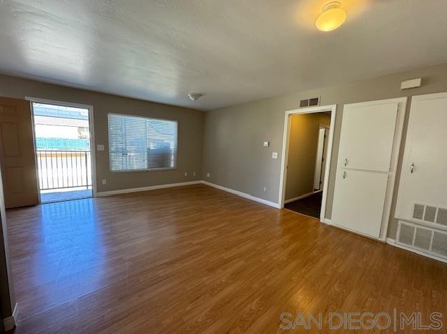 6696 Omega Dr, San Diego CA  92139-3847 exterior