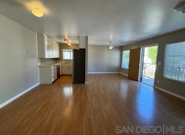 6696 Omega Dr, San Diego CA  92139-3847 exterior