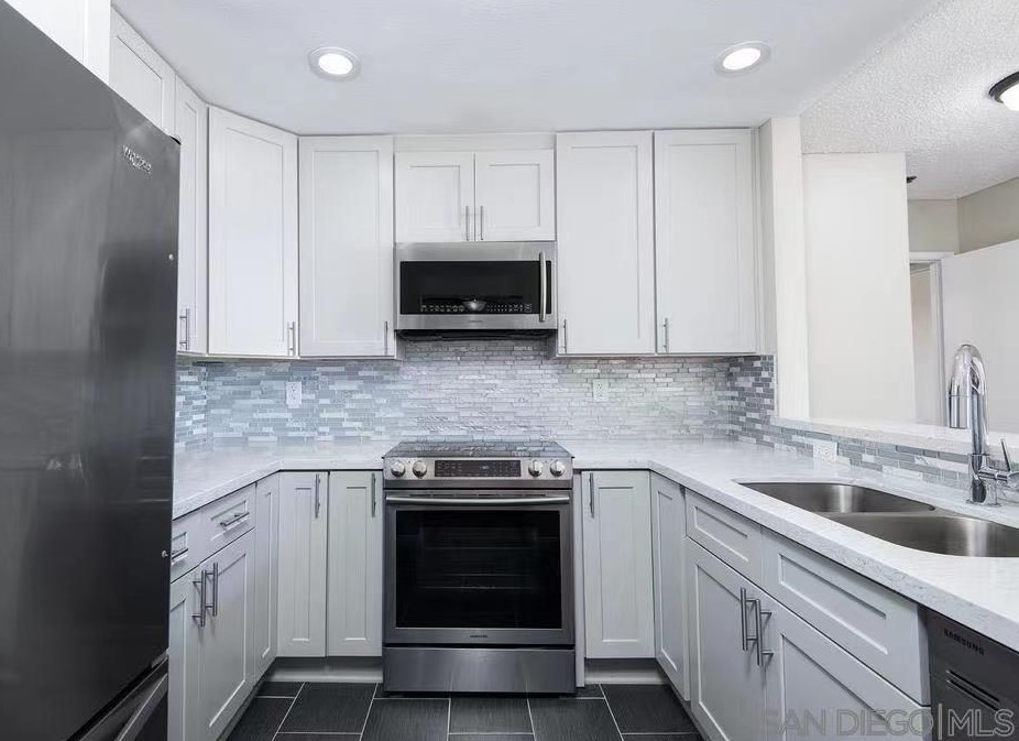 5990 Dandridge Ln 200, San Diego, CA 92115