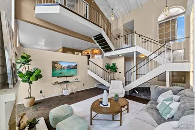  7508 Jerez Court, Carlsbad, CA 92009 - Photo 4